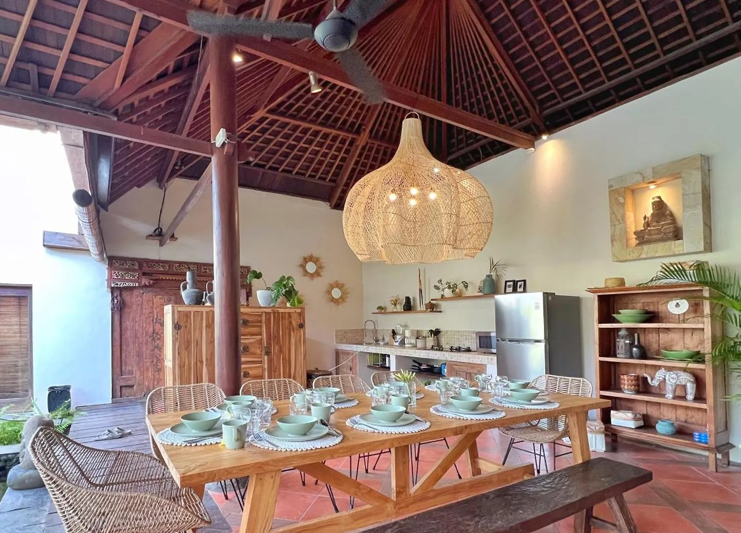 Villa Nicole 5Br Paradise, Quiet Area In Central Oberoi Seminyak