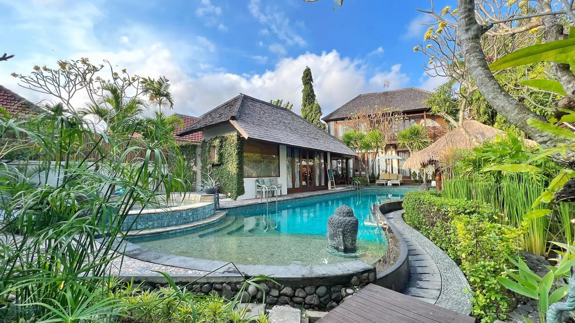 Villa Nicole 5Br Paradise, Quiet Area In Central Oberoi Seminyak Семиньяк