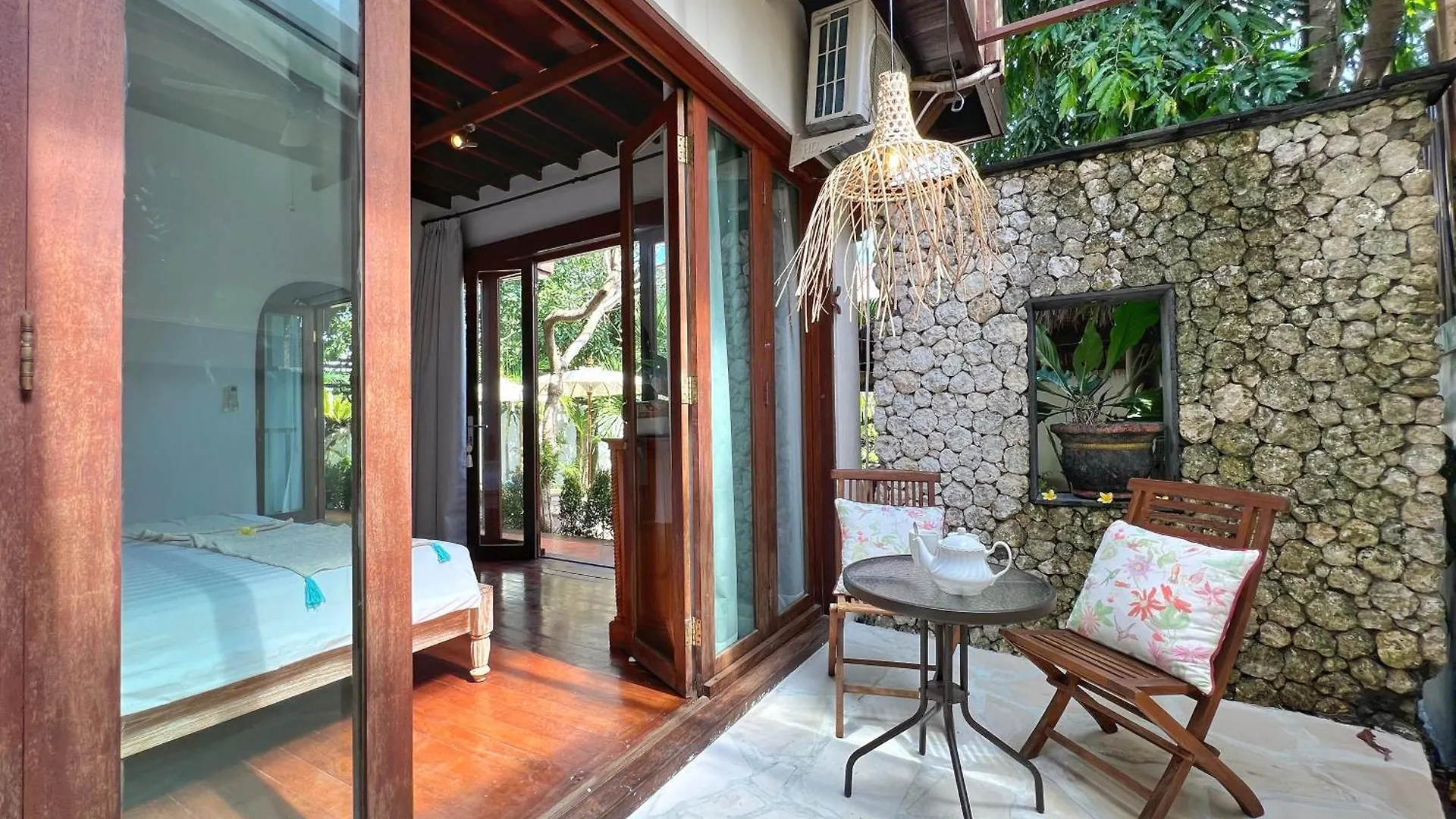 Villa Nicole 5Br Paradise, Quiet Area In Central Oberoi Seminyak Индонезия