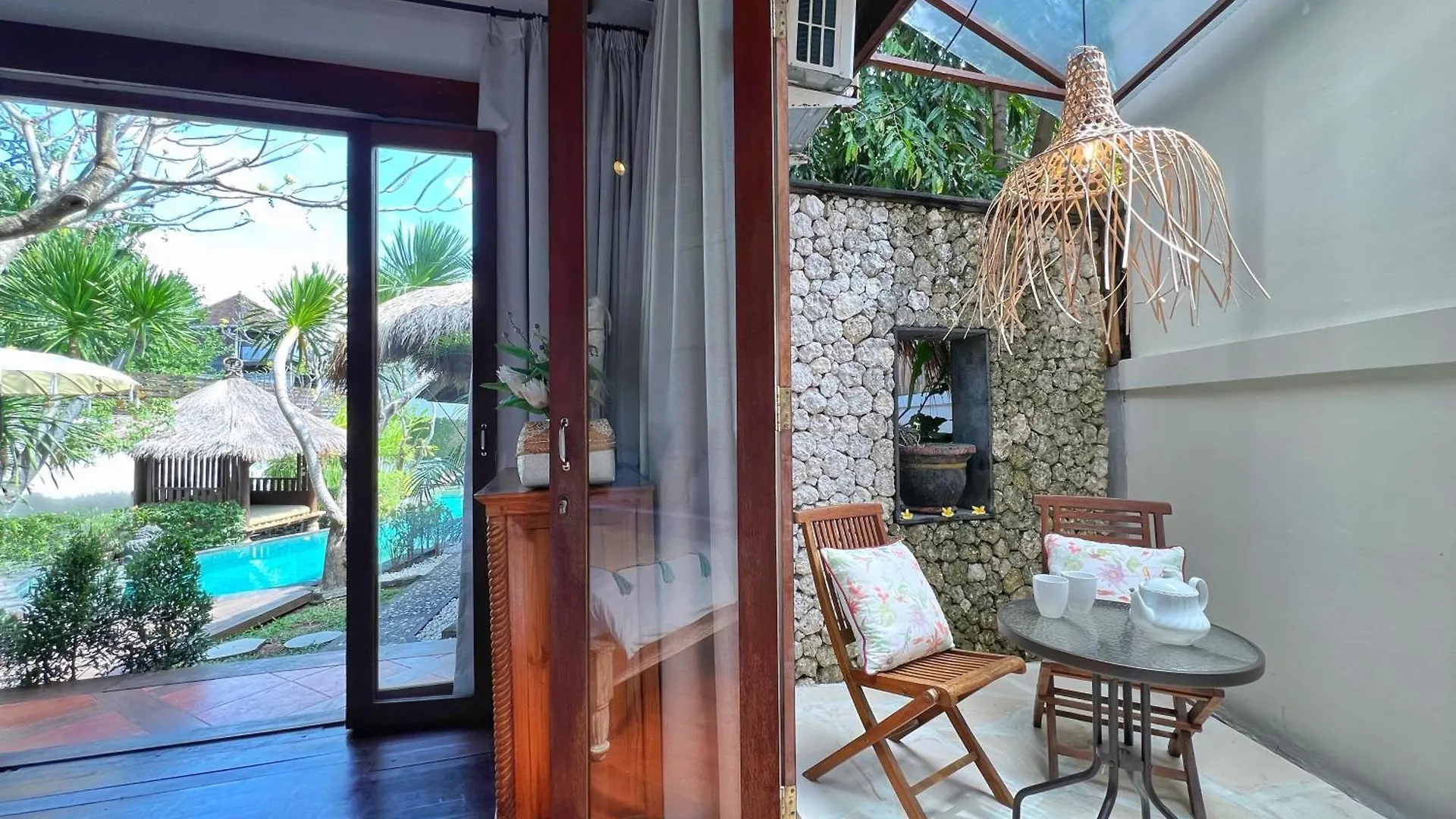 Villa Nicole 5Br Paradise, Quiet Area In Central Oberoi Seminyak