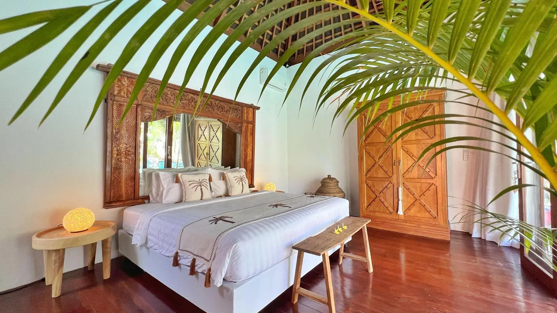 Villa Nicole 5Br Paradise, Quiet Area In Central Oberoi Seminyak 0*, Семиньяк Индонезия